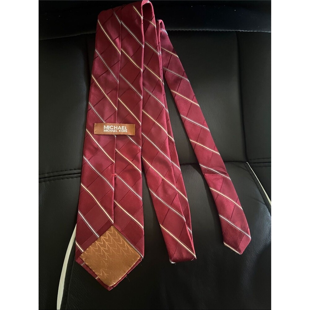#2171**Michael Kors Men's Burgundy Striped Silk Tie